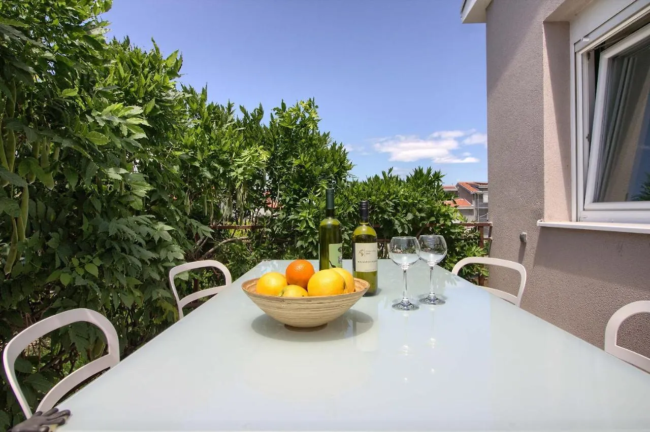 Lovely Holiday Home Pjacal II With Pool In Pula 0*,